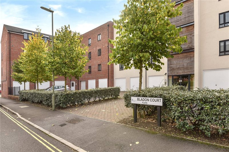 Sinclair Drive, Basingstoke, Hampshire, RG21