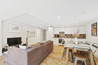 Coningham Road, London, W12