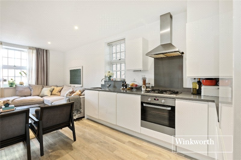 Collison Avenue, Barnet, EN5