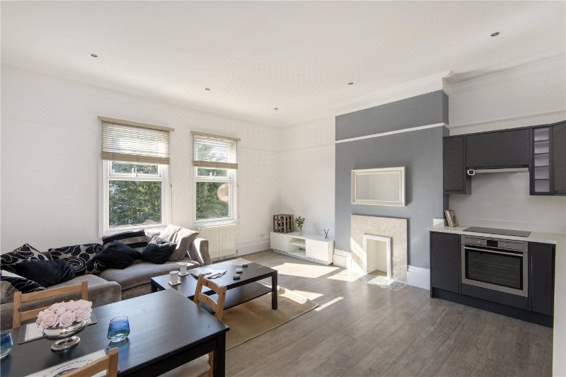 Gleneagle Road, London, SW16