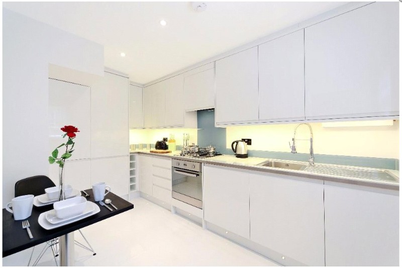 Cambridge Street, London, SW1V