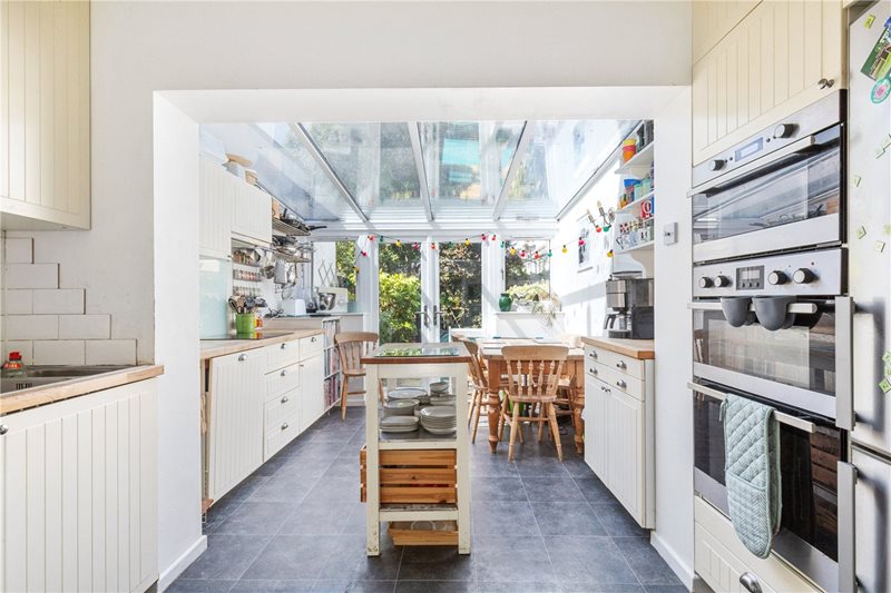 Blakenham Road, London, SW17