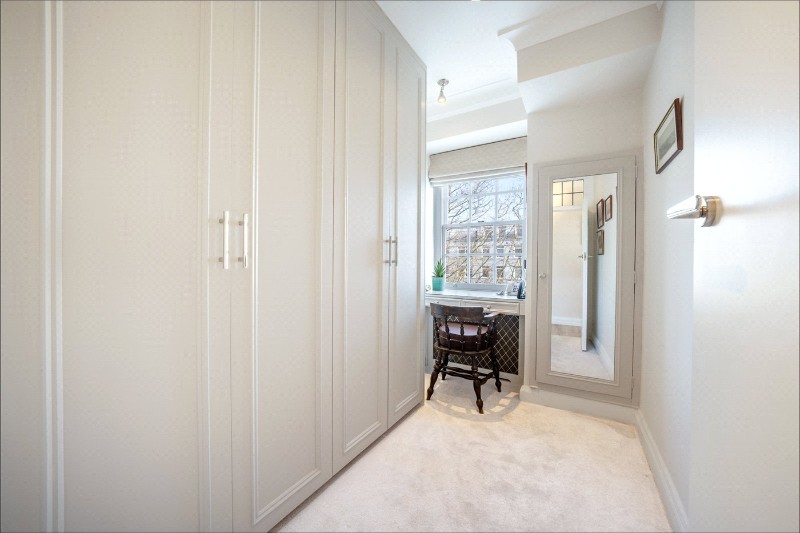 Eyre Court, 3-21 Finchley Road, St John&#39;s Wood, London, NW8