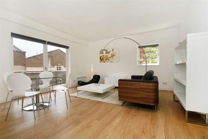 Rosebery Court, London, EC1R