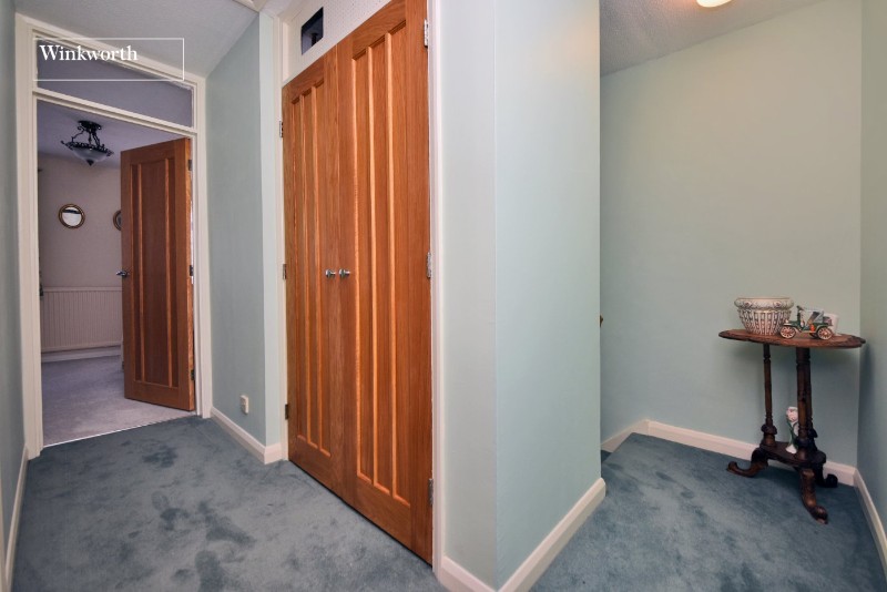 Roberts Close, Cheam, Sutton, SM3