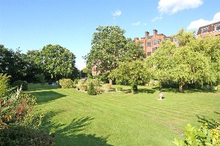 Manor Fields, London, SW15