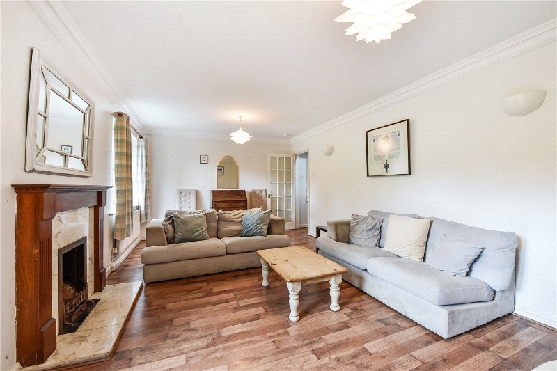 Nightingale Close, Winchester, Hampshire, SO22