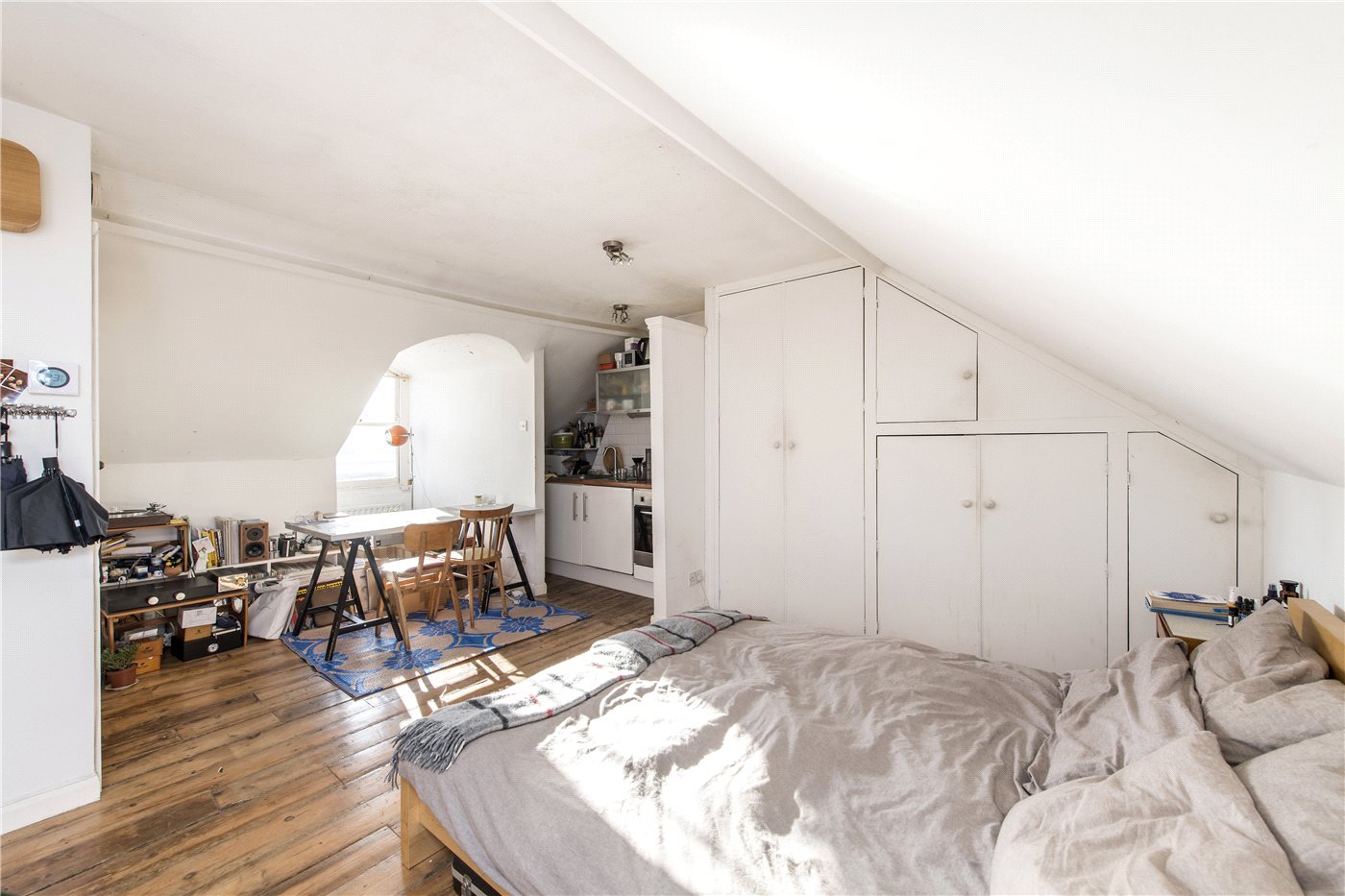 Studio Room