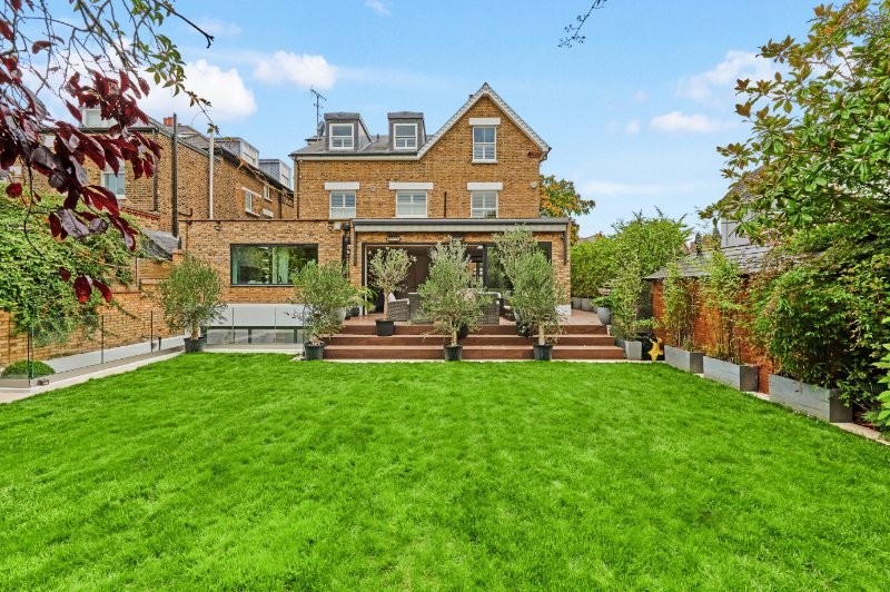 Castelnau, Barnes, London, SW13