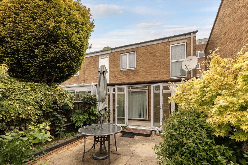 Peterstow Close, London, SW19