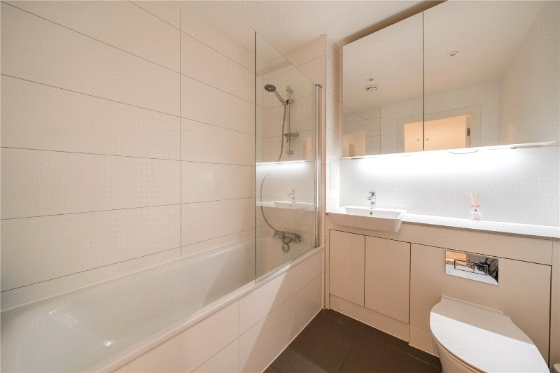 Aston Street, London, E14