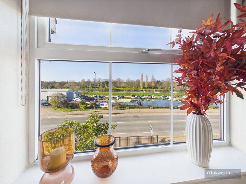 Portsmouth Road, Long Ditton, Surbiton, Surrey, KT6