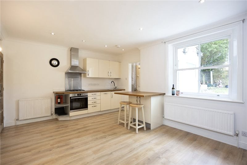 Cambridge Road South, Chiswick, W4