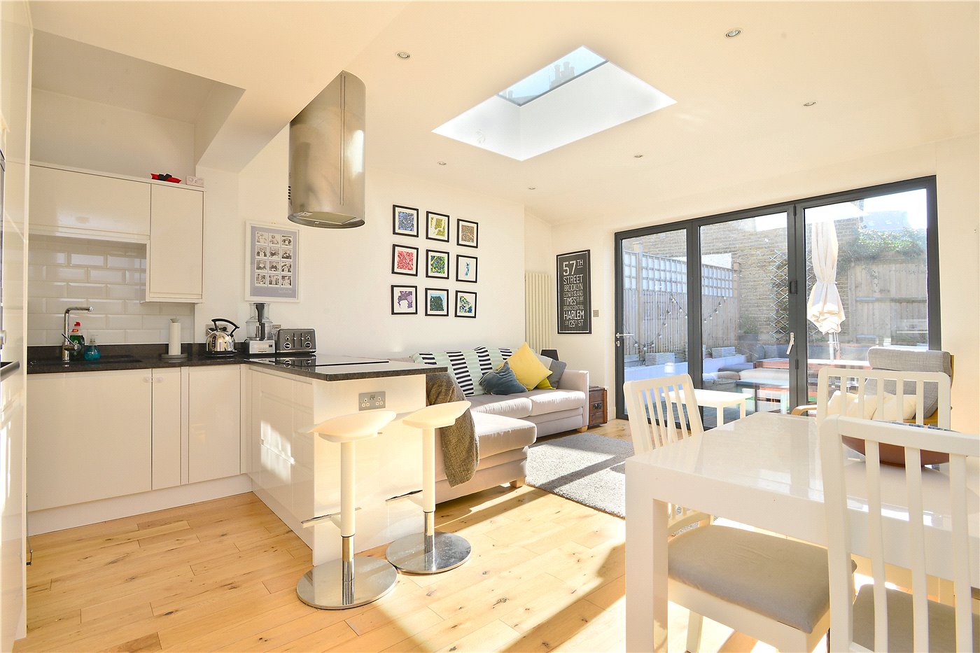 Kitchen-Reception