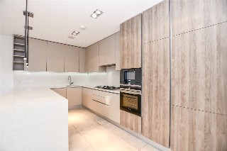 New Wokingham Road, Crowthorne, Berkshire, RG45