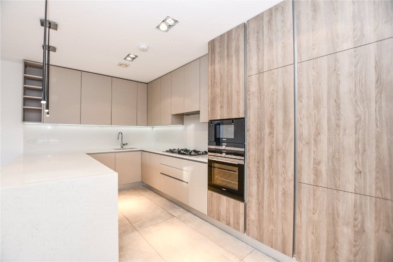 New Wokingham Road, Crowthorne, Berkshire, RG45