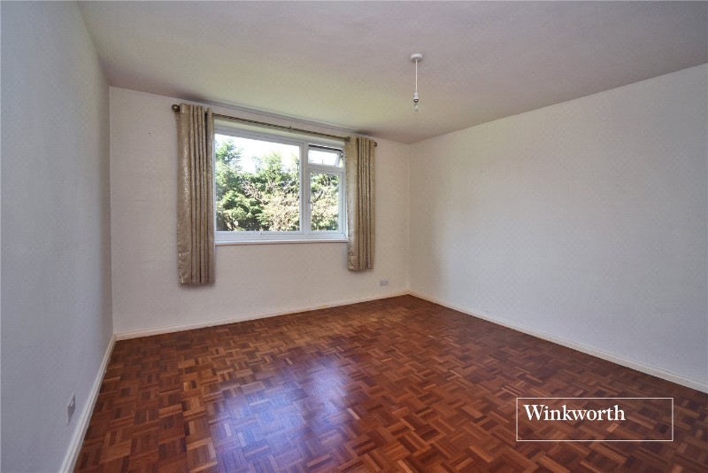 Royal Avenue, Worcester Park, Surrey, KT4