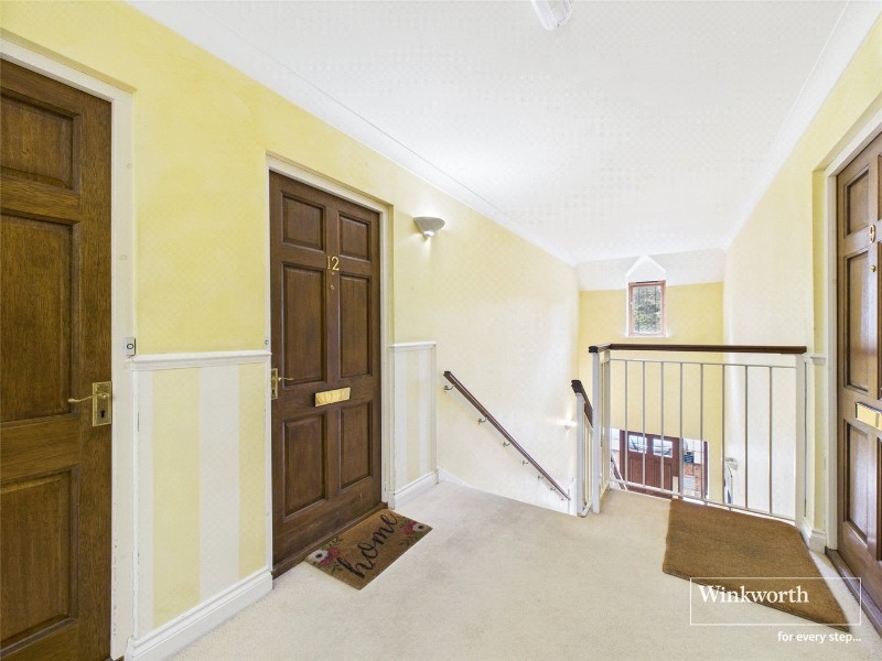 Denefield Gardens, Tilehurst, Reading, Berkshire, RG31
