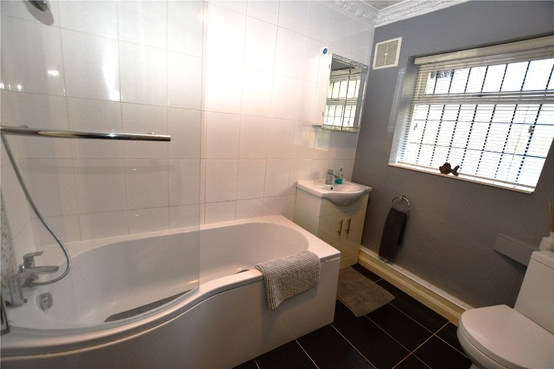 Nine Mile Ride, Wokingham, Berkshire, RG40