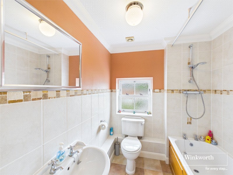 Wayland Close, Bradfield, Reading, Berkshire, RG7