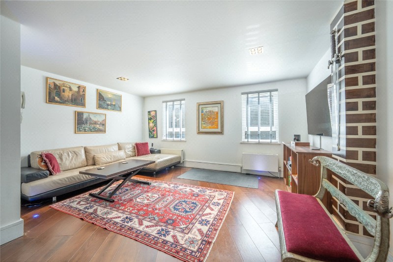 Abinger Mews, Maida Hill, London, W9