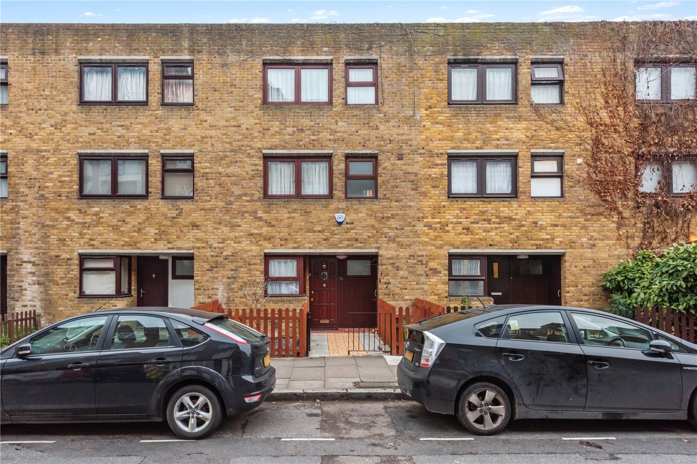 3 bedroom property for sale in Offord Road, Islington, London, N1 £