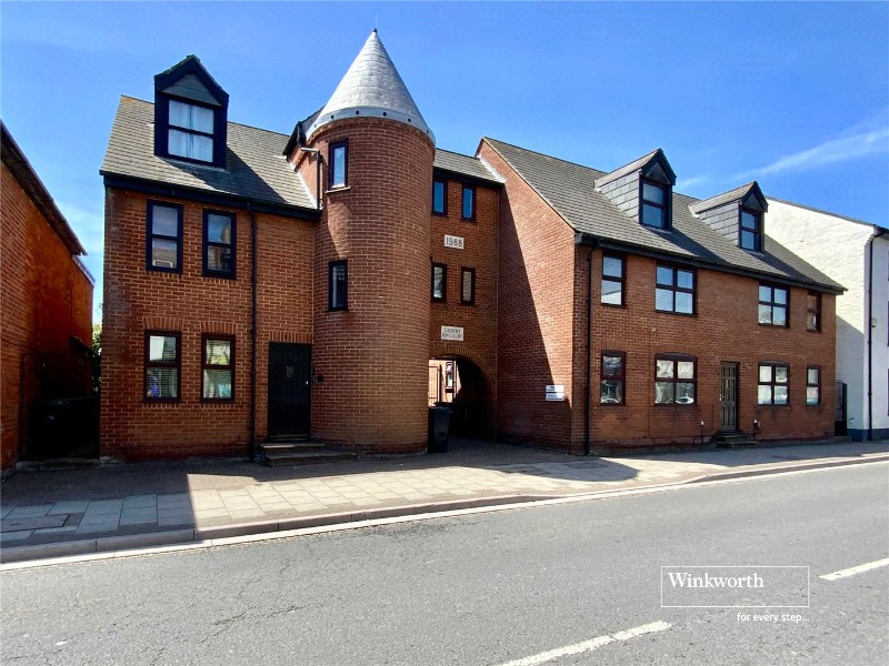 104 Bargates, Christchurch, Dorset, BH23