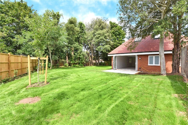 Holly Oak Close, Cheam, Sutton, SM2