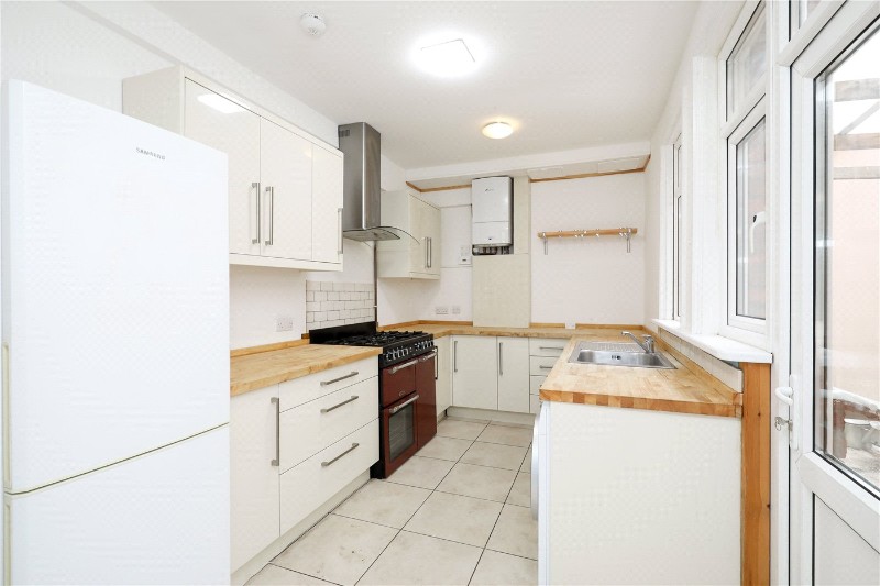 Chatsworth Gardens, London, W3