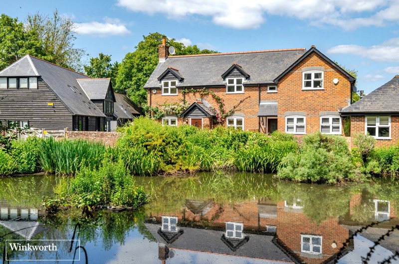 Farleigh Road, Cliddesden, Hampshire, RG25