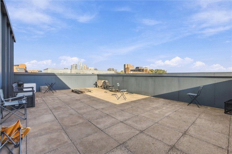 Seven Sisters Road, London, N4