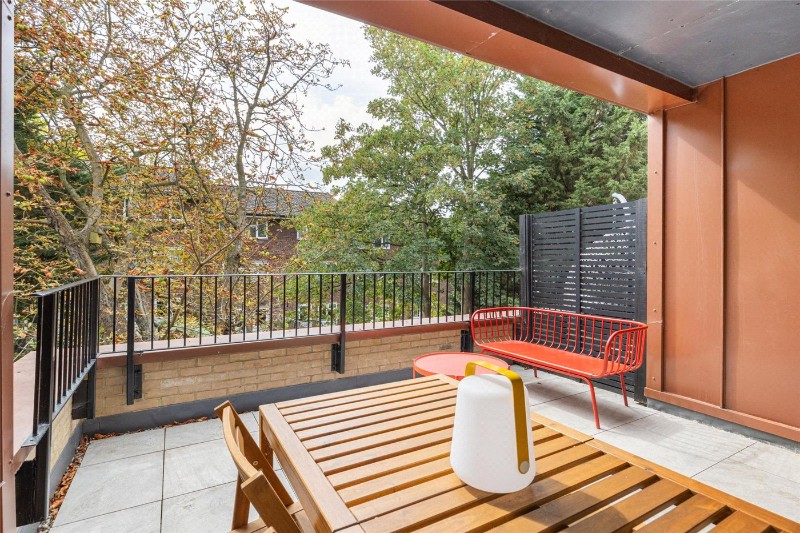 Rushden Close, London, SE19