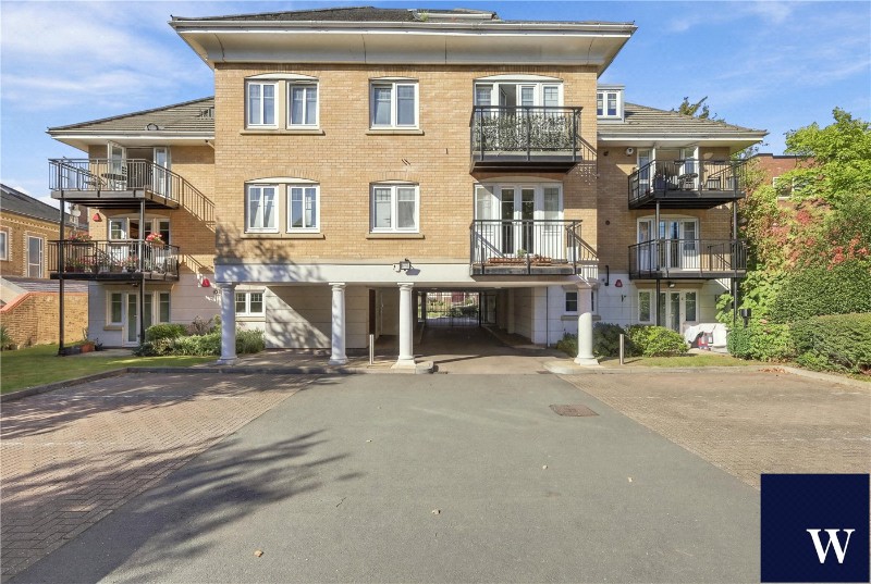 Hendon Lane, Finchley, London, N3