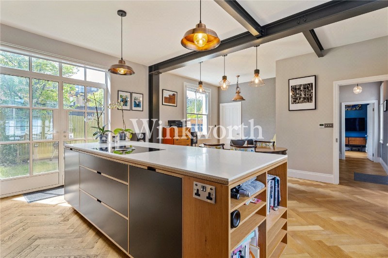 Lytton Avenue, London, N13