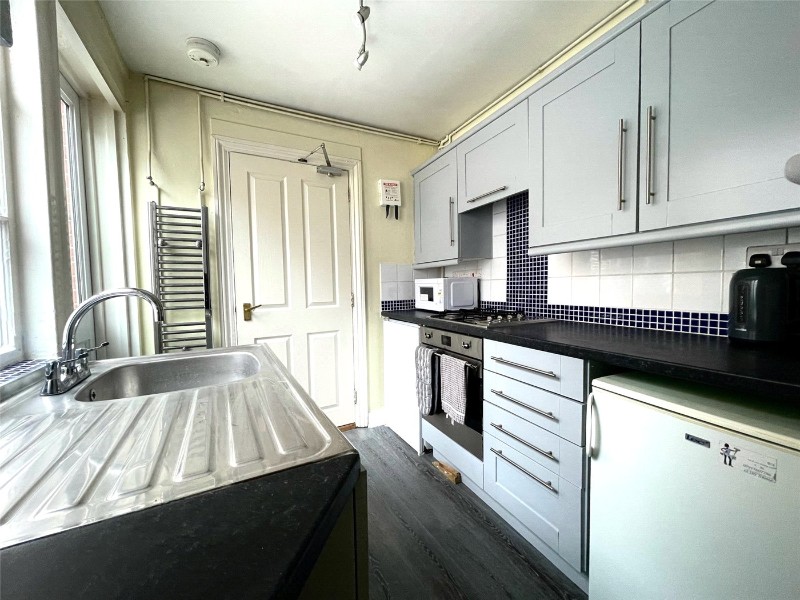 West Street, Farnham, Surrey, GU9