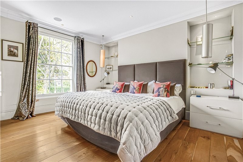 Castelnau, Barnes, London, SW13