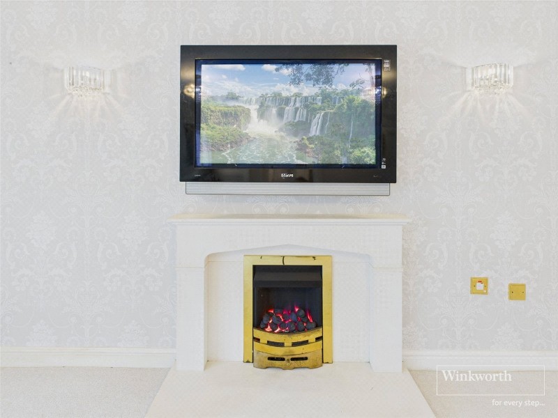 Rosyth Gardens, Newbury, Berkshire, RG14