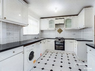 Lansdowne Road, Tilehurst, Reading, Berkshire, RG30