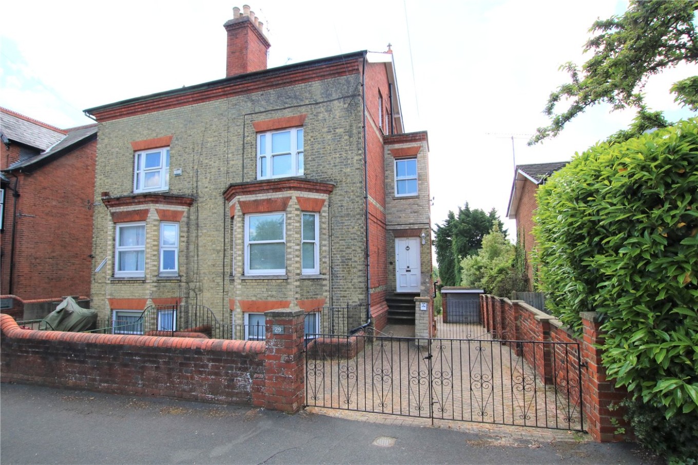 6 bedroom property for sale in Mansfield Road, Reading, RG1 (Ref