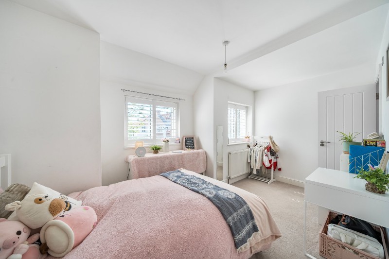 Kingswood Avenue, Bromley, BR2