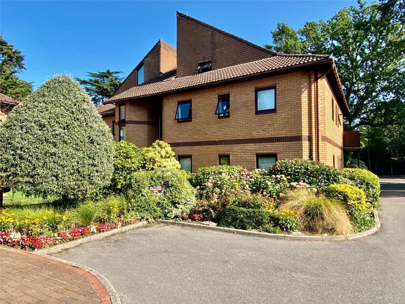 Oakwood, 2 Roslin Road South, Bournemouth, BH3
