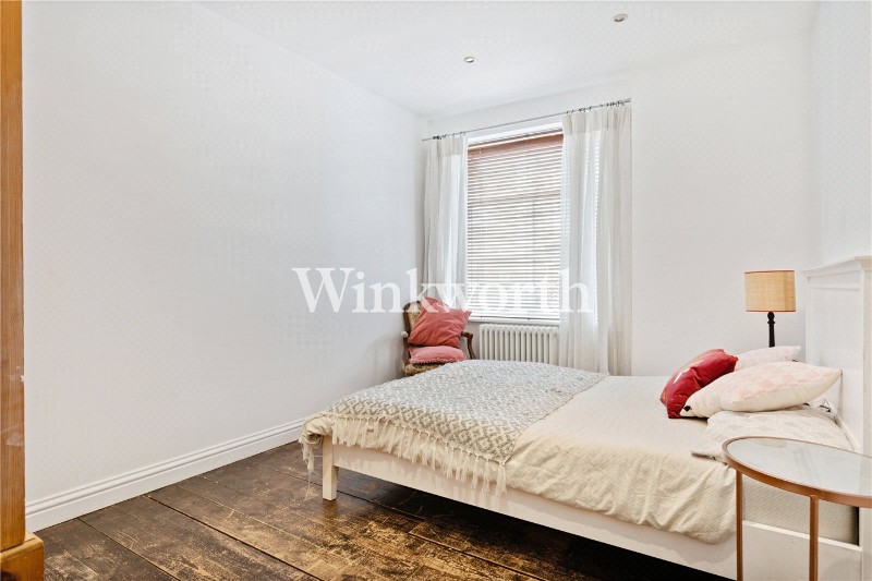 Spencer Avenue, London, N13