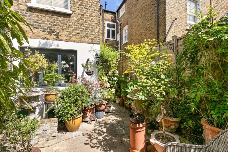 Brayburne Avenue, London, SW4