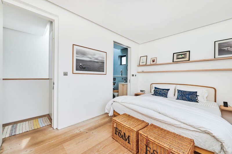 Glentham Road, Barnes, London, SW13