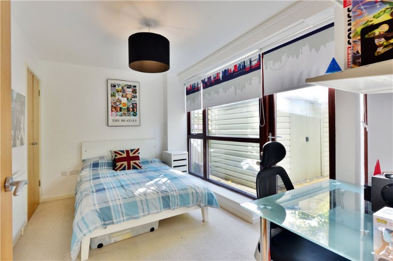 Eden Way, London, E3