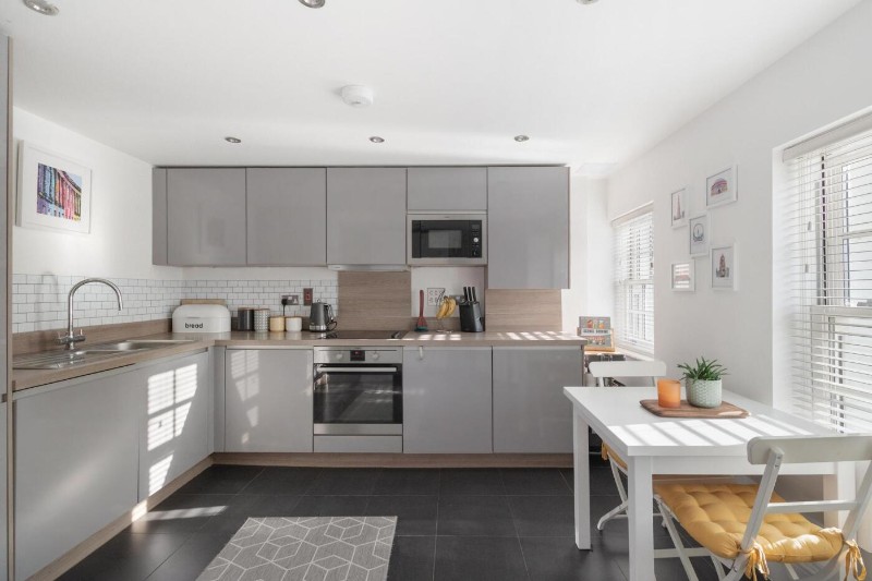 Gayfere Place, London, SE25