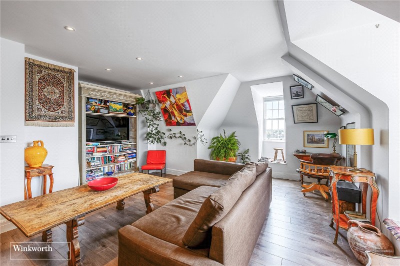 Kew Bridge Road, London, TW8