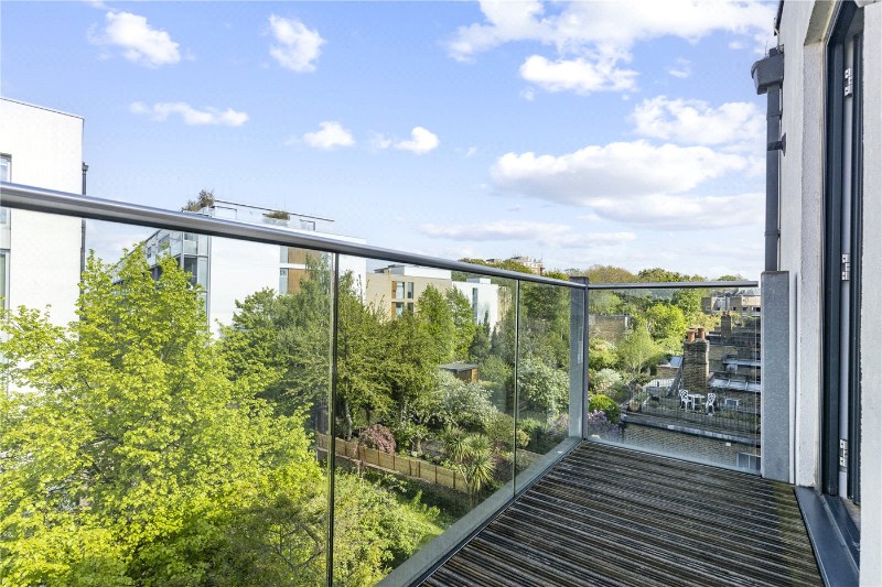 Highbury Hill, Highbury, N5