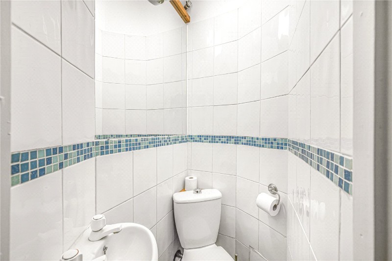 Charing Cross Road, London, WC2H