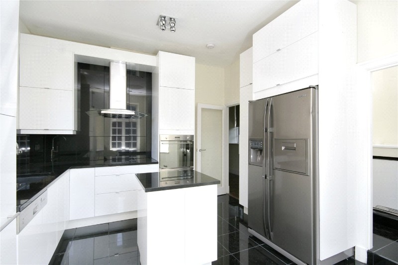 Finchley Road, St John&#39;s Wood, London, NW8